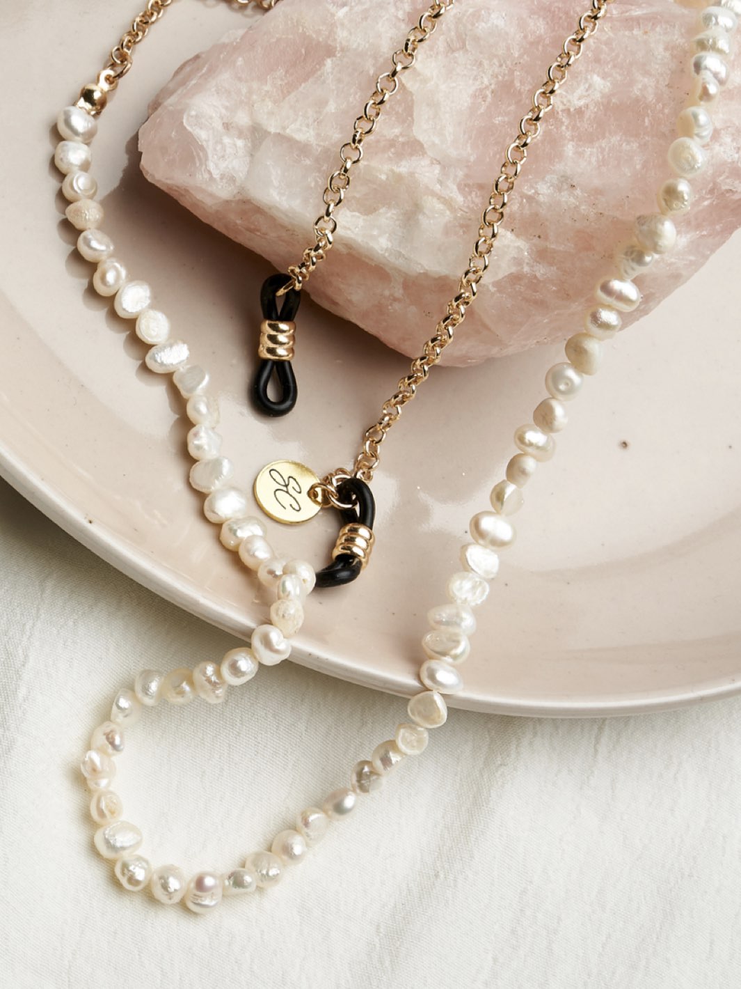 Pearl White Sunglasses Chain - Glasses Chains | SUNNY CORDS