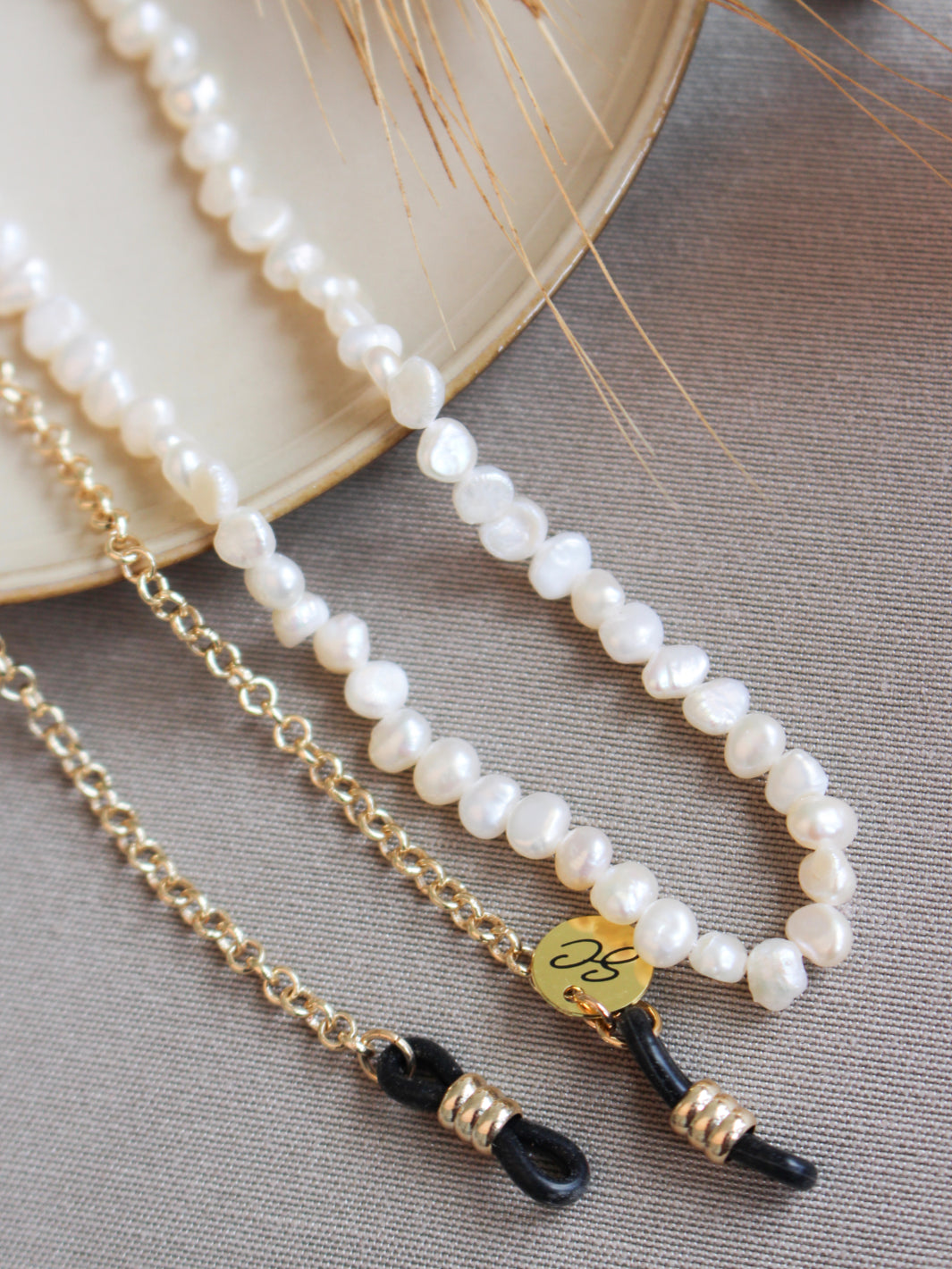 Pearl white gold | Eye Glasses Chain